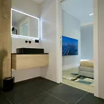 Апартаменты Cavour 31 1br In Heritage Building With Parking, Old Town Ольбия