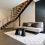 Апартаменты Cavour 31 1br In Heritage Building With Parking, Old Town Ольбия