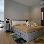 Апартаменты Cavour 31 1br In Heritage Building With Parking, Old Town *