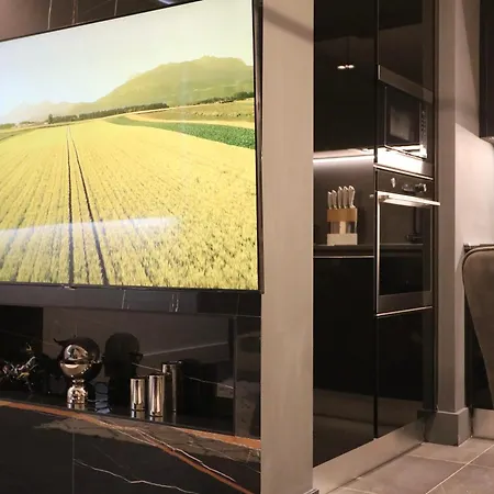 Spacious Modern In Monumental Building - Free Parking - Workspace - Historical Centre * Olbia