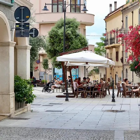 Spacious Modern Fully Equipped In Monumental Building - Parking - Historical Centre Apartamento