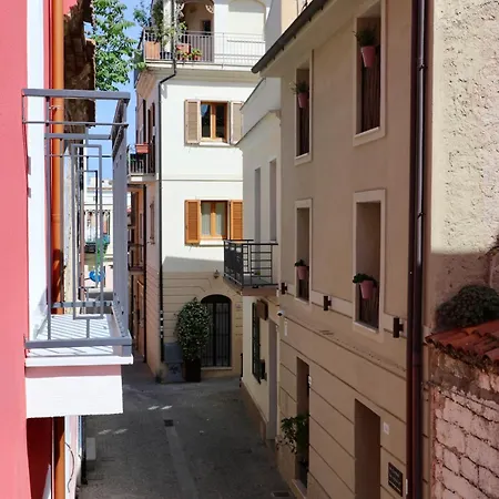 Spacious Modern In Monumental Building - Free Parking - Workspace - Historical Centre Apartment Olbia