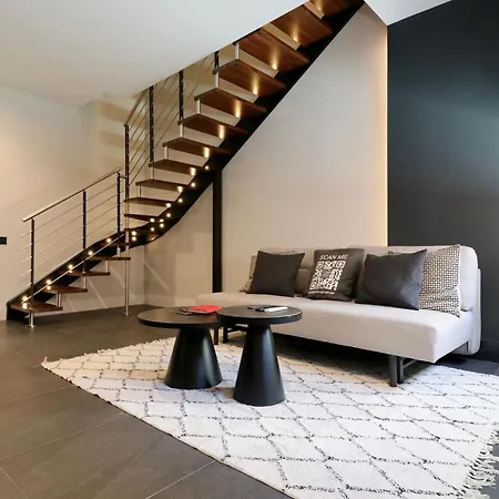 Apartment Spacious Modern Fully Equipped In Monumental Building - Parking - Historical Centre Olbia