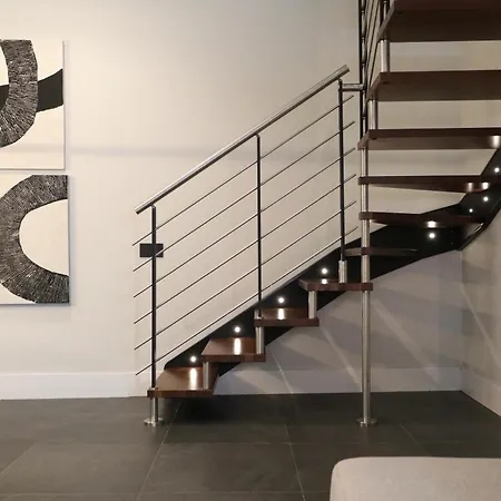 Apartment Spacious Modern In Monumental Building - Free Parking - Workspace - Historical Centre Olbia