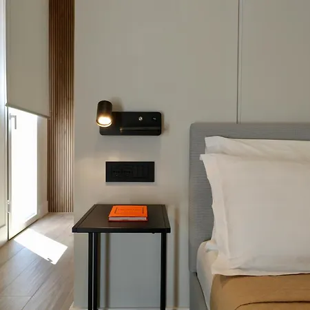 Apartment Spacious Modern In Monumental Building - Free Parking - Workspace - Historical Centre Olbia