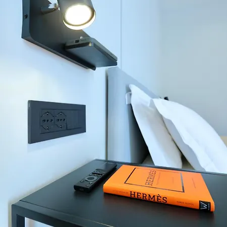 Spacious Modern Fully Equipped In Monumental Building - Parking - Historical Centre Appartement *