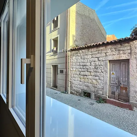 Spacious Modern In Monumental Building - Free Parking - Workspace - Historical Centre Apartment