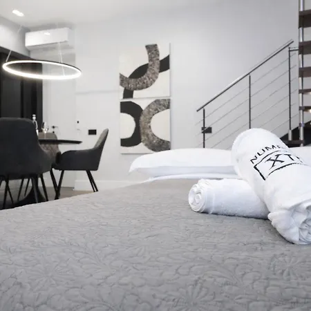 Spacious Modern Fully Equipped In Monumental Building - Parking - Historical Centre * Όλμπια