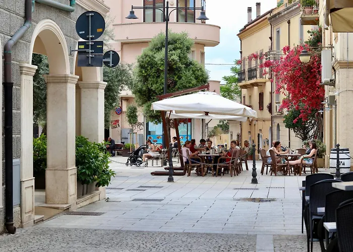 Spacious Modern Fully Equipped In Monumental Building - Parking - Historical Centre Apartamento