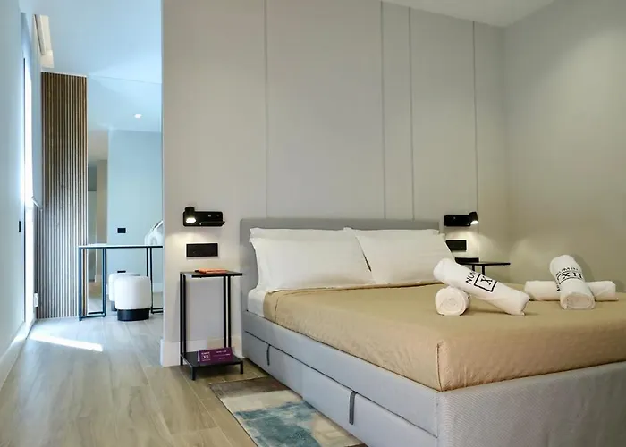 Spacious Modern Fully Equipped In Monumental Building - Parking - Historical Centre Apartamento Olbia