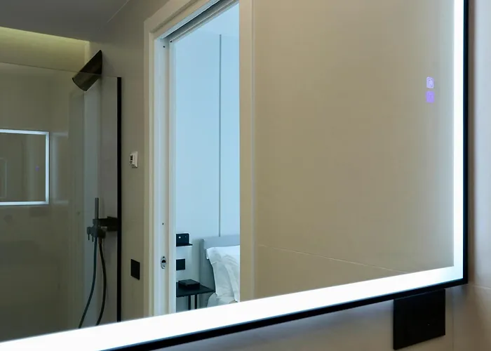 Spacious Modern Fully Equipped In Monumental Building - Parking - Historical Centre アパート *